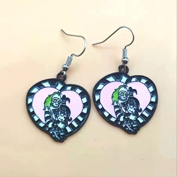 BEETLEJUICE cute fun movie whimsical novelty halloween earrings - Picture 4 of 6